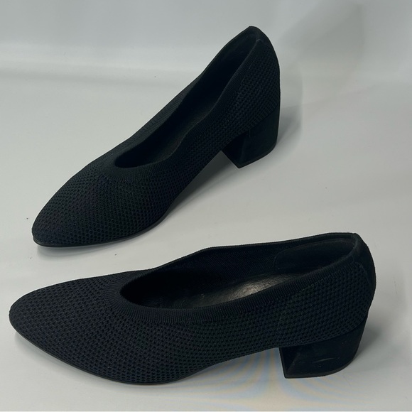 Gabby Recycled Stretch Knit Pump 9 1/2 2” Velvet heel Almond Toe